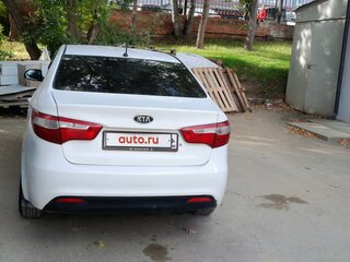 2012 Kia Rio III, белый, 650000 рублей, вид 2