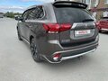 2018 Mitsubishi Outlander PHEV III Рестайлинг 2, коричневый, 3199000 рублей - вид 3