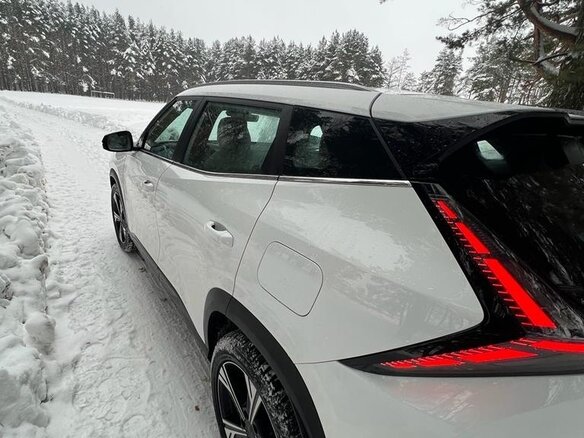 2023 Geely Boyue Cool, белый, 2600000 рублей - вид 2