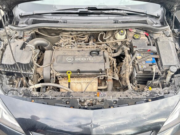 2012 Opel Astra GTC J Рестайлинг, чёрный, 530000 рублей - вид 9