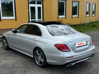 2016 Mercedes-Benz E-Класс 200 V (W213, S213, C238), серебристый, 3350000 рублей, вид 2