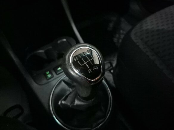 2012 Skoda Fabia II Рестайлинг, серый, 490000 рублей - вид 19