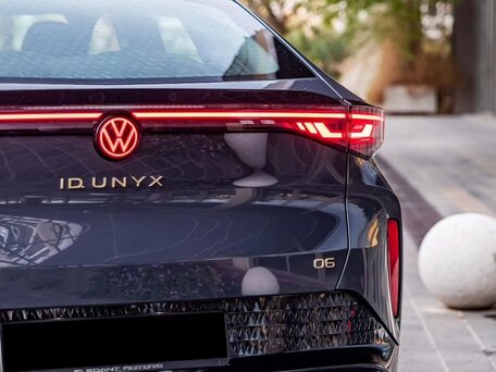 2025 Volkswagen ID.Unyx 06 53 kWh I, серый, 3530000 рублей, вид 4