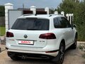 2012 Volkswagen Touareg II, белый, 2400000 рублей - вид 2