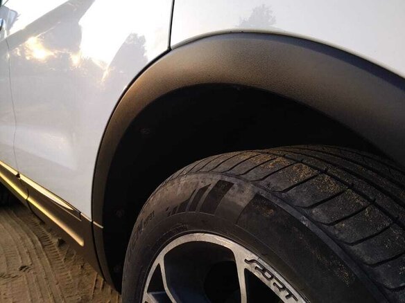 2014 Ford Explorer Sport V, белый, 2650000 рублей - вид 11