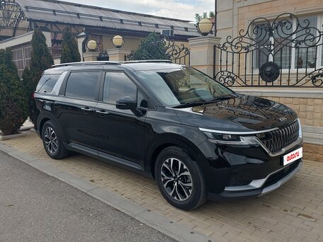 2021 Kia Carnival IV, чёрный, 3850000 рублей, вид 4