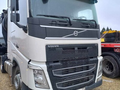 2016 Volvo FH, белый, 6999999 рублей, вид 2
