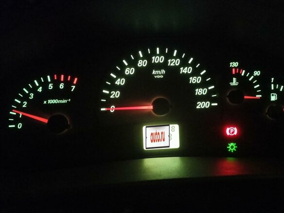 2009 Lada (ВАЗ) 2112, пурпурный, 1000000 рублей - вид 11