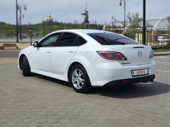 2012 Mazda 6 II (GH) Рестайлинг, белый, 829000 рублей - вид 5