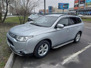 2012 Mitsubishi Outlander III, серебристый, 1250000 рублей, вид 2