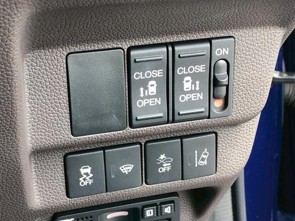2017 Honda Freed II, синий, 970999 рублей - вид 19