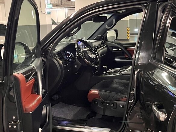 2016 Lexus LX 570 III Рестайлинг 2, чёрный, 6000000 рублей - вид 7