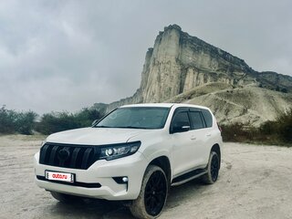 2015 Toyota Land Cruiser Prado 150 Series Рестайлинг 1, белый, 4100000 рублей, вид 2