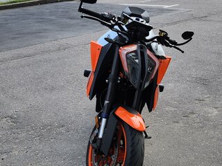 2022 KTM 1290 Super Duke R Evo, оранжевый, 1280000 рублей, вид 3