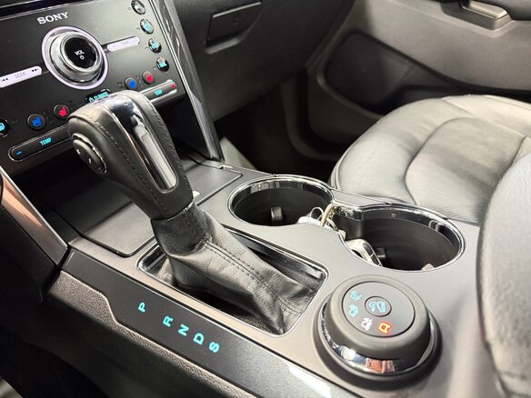 2018 Ford Explorer V Рестайлинг, белый, 3150000 рублей - вид 27