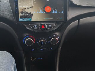 2013 Hyundai Solaris I, белый, 950000 рублей, вид 4