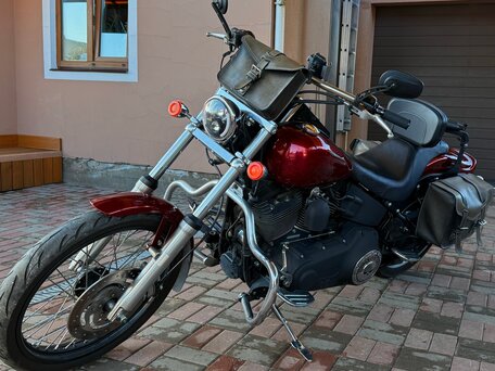 2008 Harley-Davidson Softail Standard, красный, 950000 рублей, вид 1