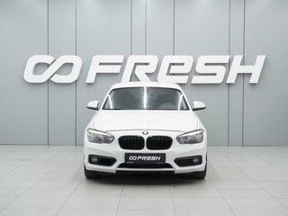 2016 BMW 1 серии 118i II (F20/F21) Рестайлинг, белый, 1399000 рублей, вид 3