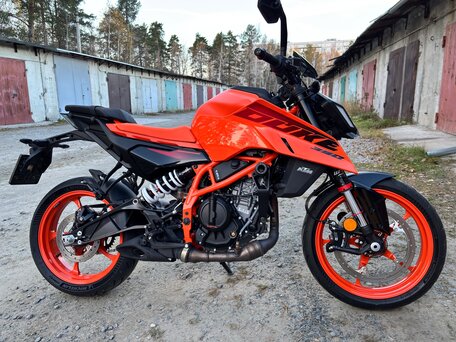 2023 KTM 390 Duke, оранжевый, 560000 рублей, вид 4