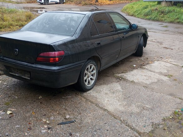 2002 Peugeot 406 I Рестайлинг, чёрный, 250000 рублей - вид 4