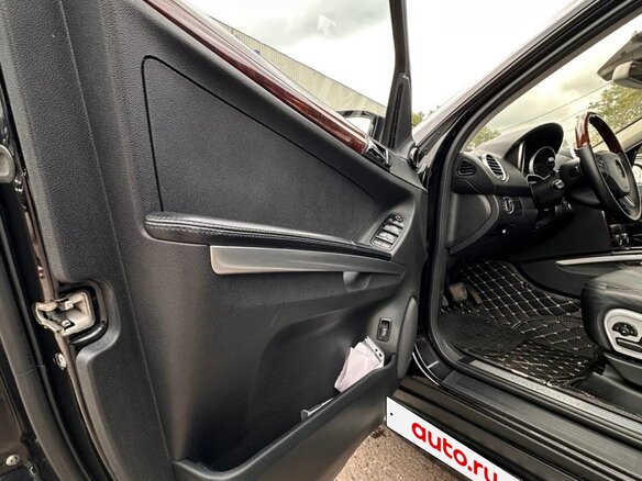 2008 Mercedes-Benz M-Класс 500 II (W164) Рестайлинг, чёрный, 1999000 рублей - вид 14