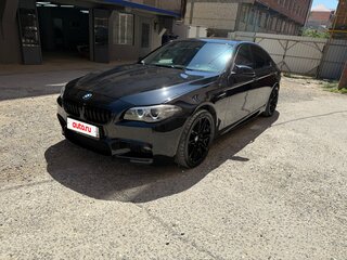 2014 BMW 5 серии 528i xDrive VI (F10/F11/F07) Рестайлинг, чёрный, 1900000 рублей, вид 3
