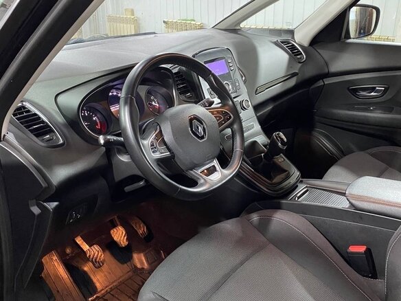 2018 Renault Scenic IV, чёрный, 1500000 рублей - вид 5