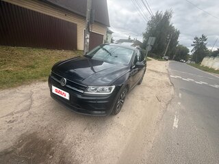 2019 Volkswagen Tiguan II, чёрный, 2150000 рублей, вид 3