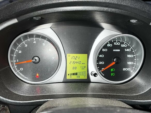 2015 Lada (ВАЗ) Granta I, пурпурный, 315000 рублей - вид 9