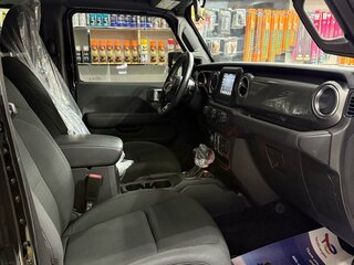2021 Jeep Wrangler IV (JL), чёрный, 4800000 рублей, вид 4