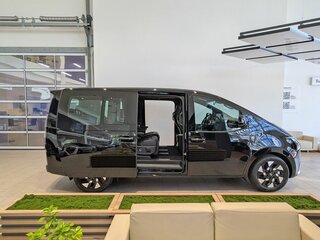 2026 Hyundai Staria I Рестайлинг, чёрный, 10900000 рублей, вид 5