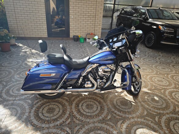 2015 Harley-Davidson Street Glide, синий, 1400000 рублей - вид 5