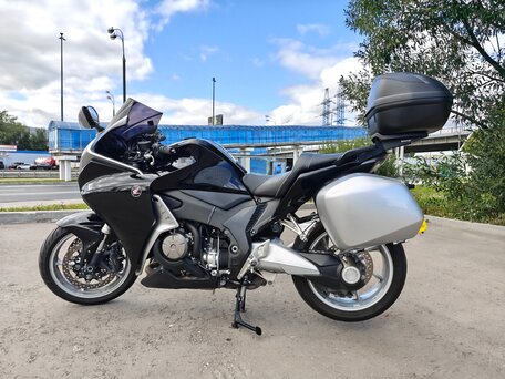 2014 Honda VFR 1200, чёрный, 1050000 рублей, вид 2