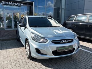 2012 Hyundai Solaris I, голубой, 645000 рублей, вид 3