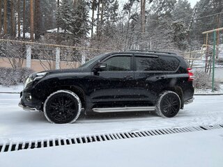 2015 Toyota Land Cruiser Prado 6-speed 150 Series Рестайлинг 1, чёрный, 4500000 рублей, вид 2