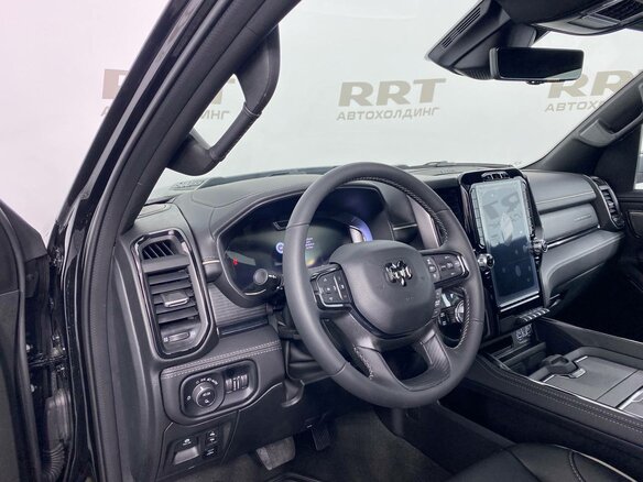 2023 Ram 1500 Crew Cab V, чёрный - вид 11