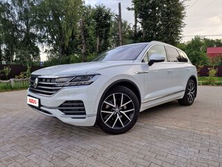 2020 Volkswagen Touareg III, белый, 5650000 рублей, вид 1