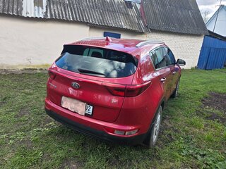 2018 Kia Sportage IV Рестайлинг, красный, 1900000 рублей, вид 5