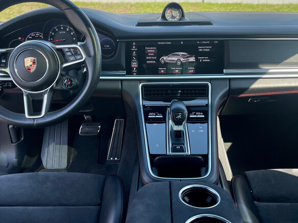 2019 Porsche Panamera GTS II, чёрный, 7950000 рублей - вид 8