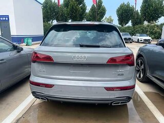 2026 Audi Q5 L 45 TFSI II (FY) Рестайлинг, серебристый, 5054444 рублей, вид 4