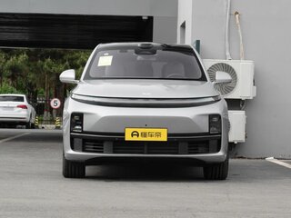 2026 Li Auto (Lixiang) L7 52.3 kWh I Рестайлинг, серебристый, 9250000 рублей, вид 2