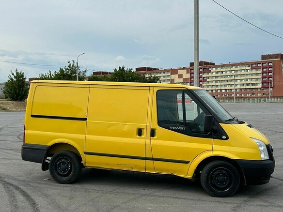 2013 Ford Transit, жёлтый, 1550000 рублей