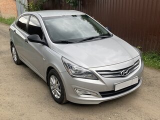 2016 Hyundai Solaris I Рестайлинг, серебристый, 1000000 рублей, вид 1