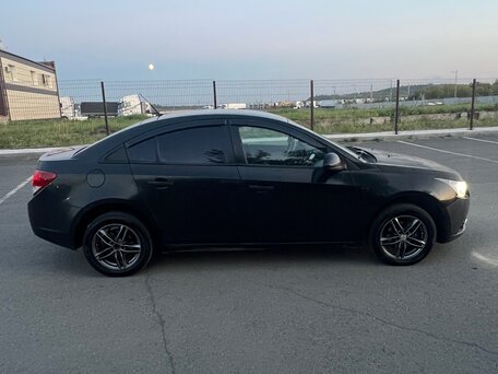 2009 Chevrolet Cruze I, чёрный, 450000 рублей, вид 3