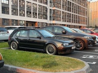 1998 Volkswagen Golf IV, чёрный, 600000 рублей, вид 3