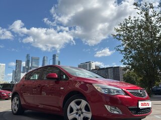 2011 Opel Astra J, красный, 645000 рублей, вид 3