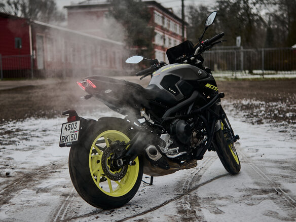 2017 Yamaha MT-09 (FZ-09), серый, 999999 рублей - вид 18