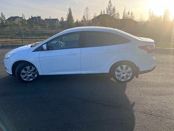 2013 Ford Focus III, белый, 800000 рублей - вид 16