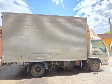 1996 Isuzu ELF KV600, серебристый, 550000 рублей, вид 1