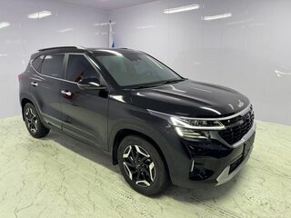 2023 Kia Seltos I Рестайлинг, чёрный, 1985000 рублей, вид 5